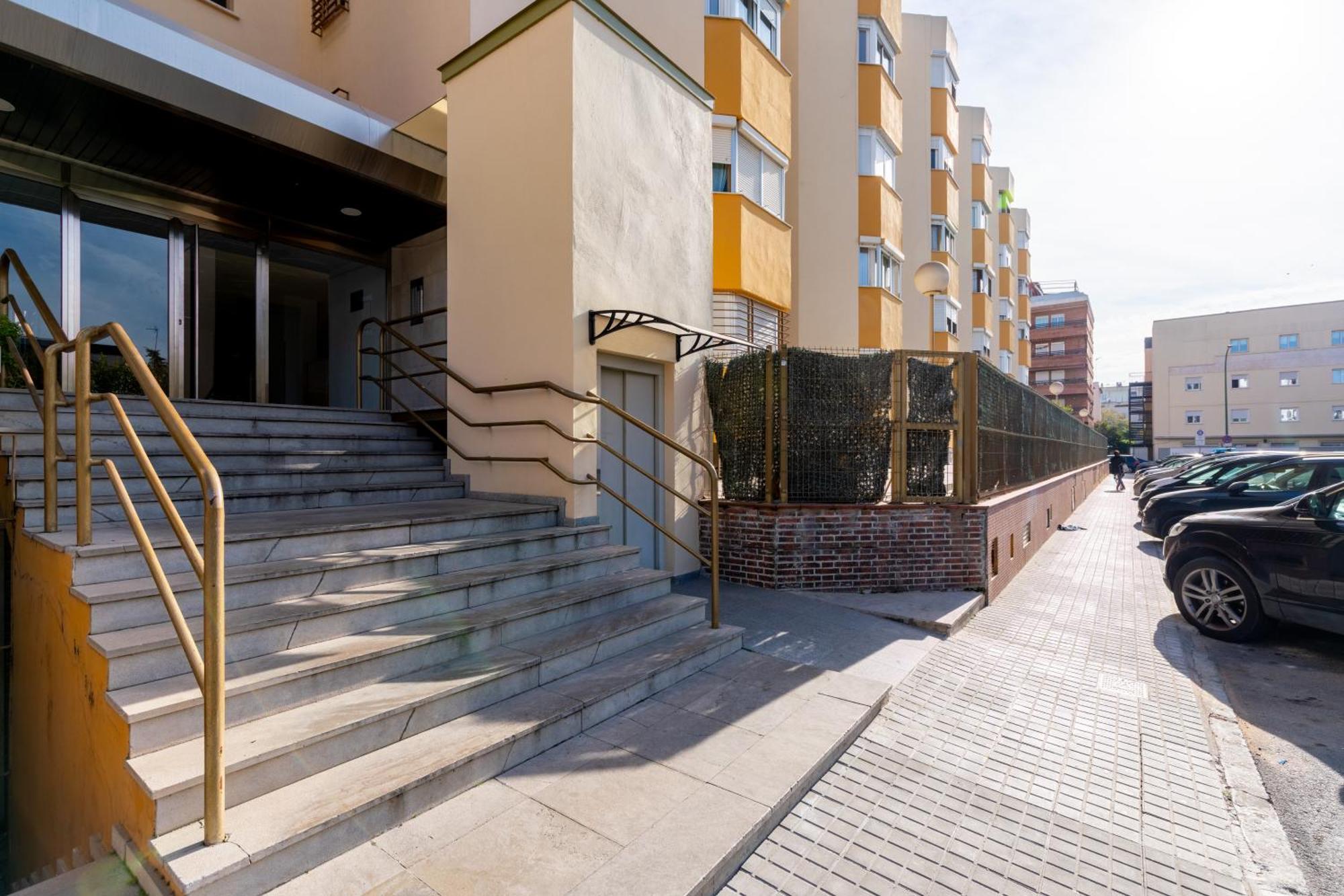 Diseno Y Comodidad En Bami Seville Ngoại thất bức ảnh