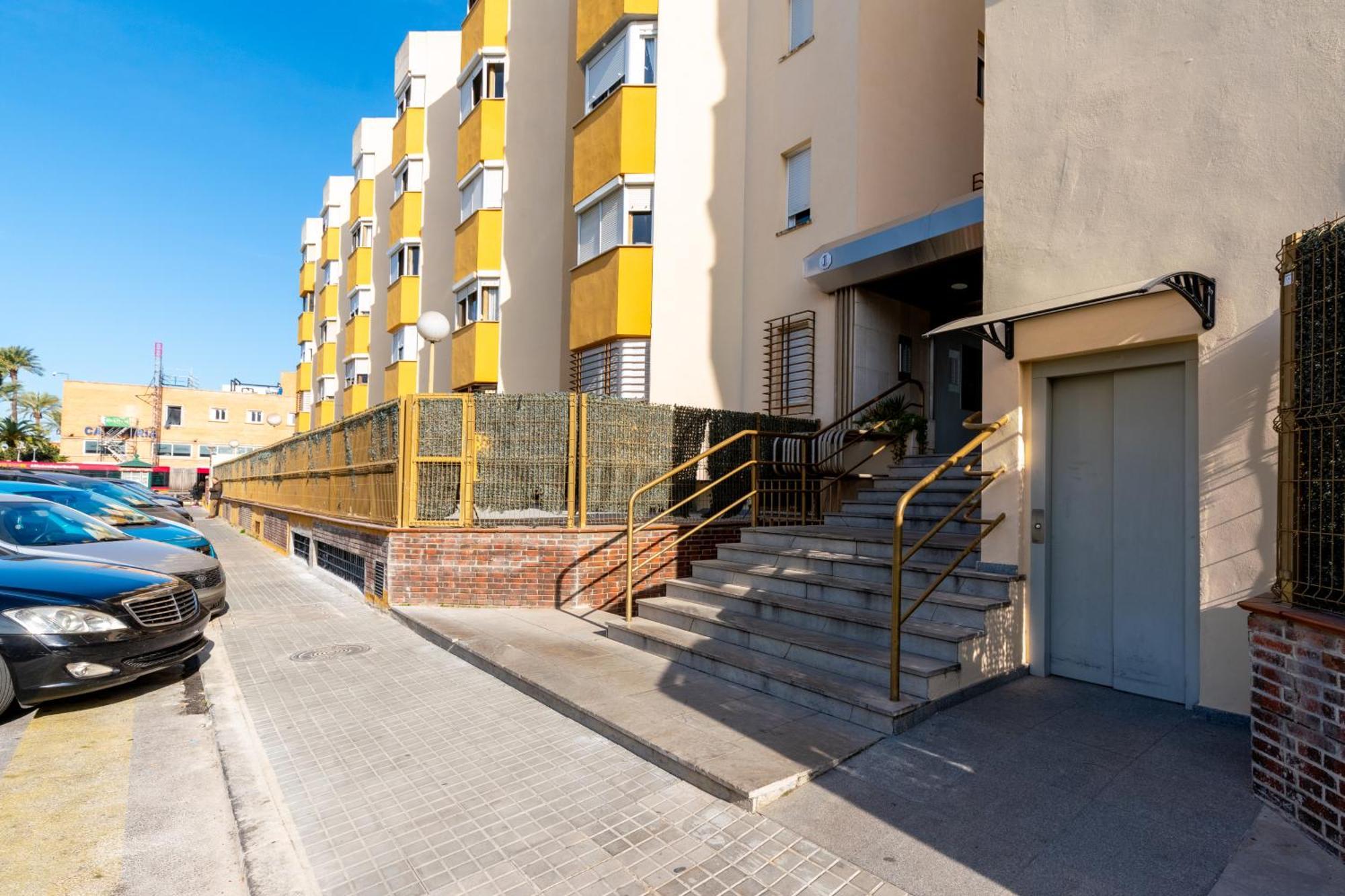 Diseno Y Comodidad En Bami Seville Ngoại thất bức ảnh
