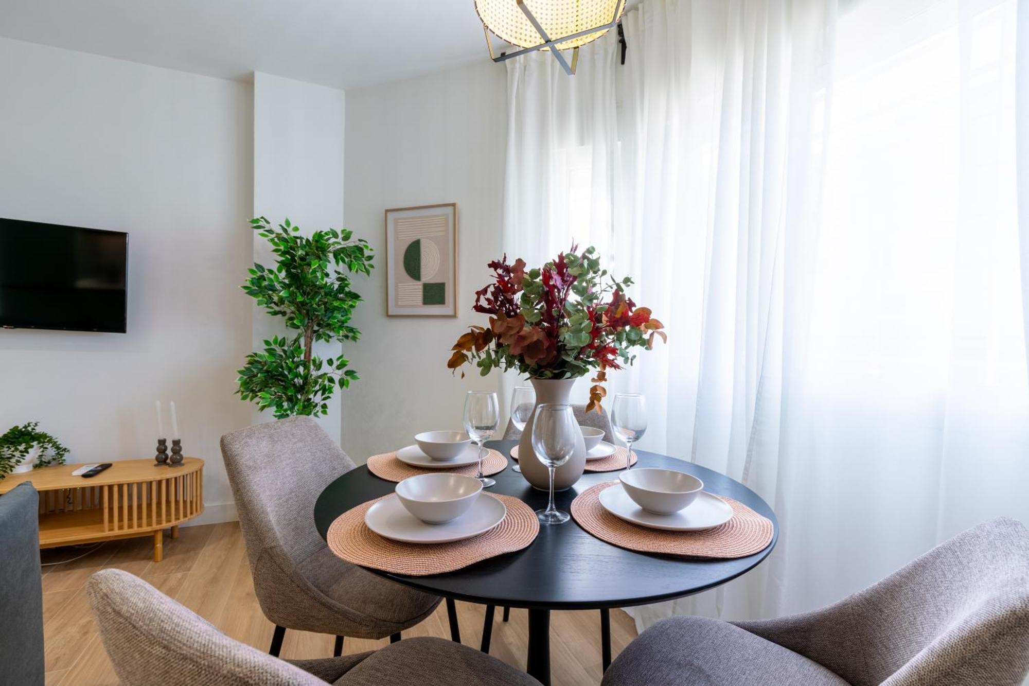 Diseno Y Comodidad En Bami Seville Ngoại thất bức ảnh