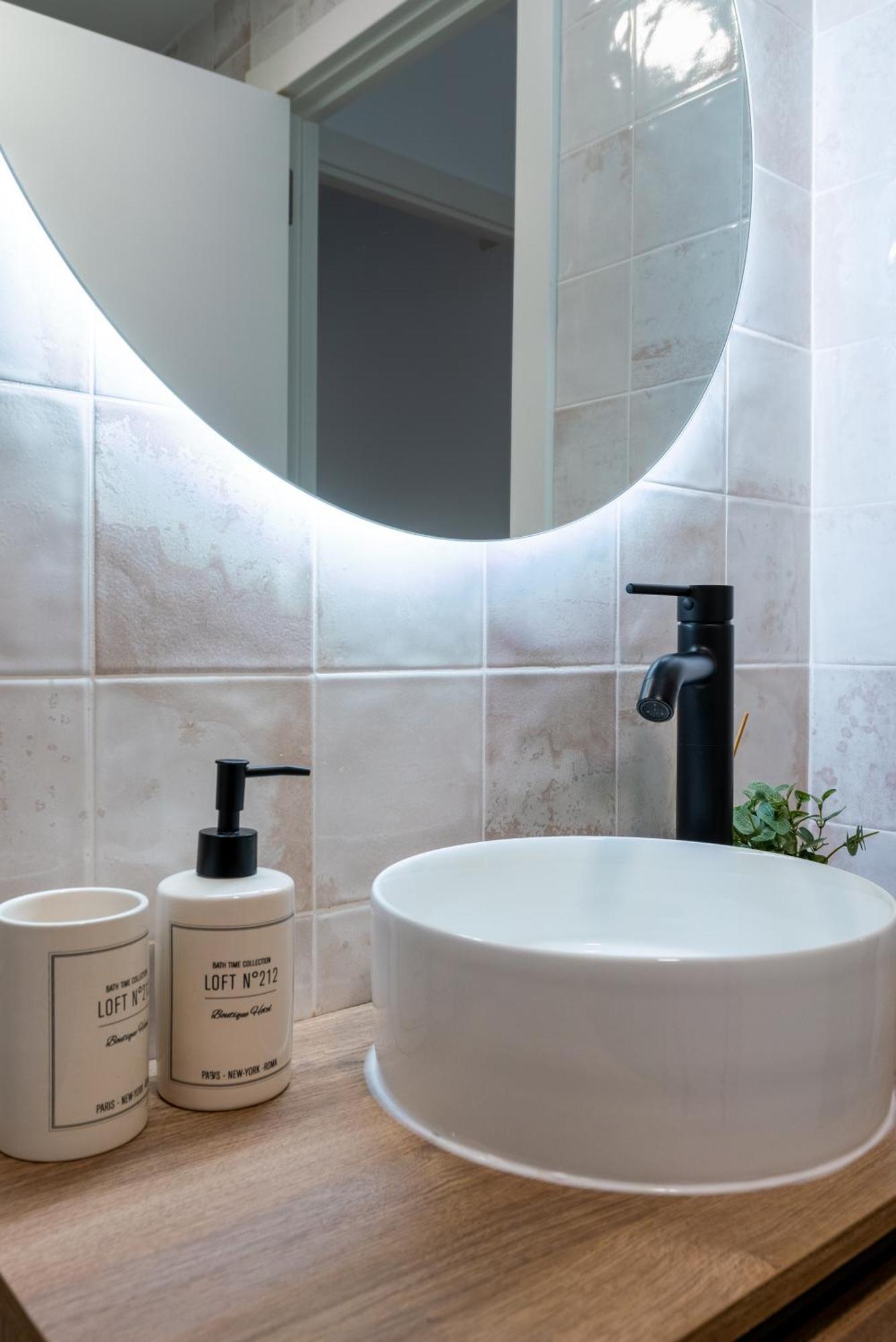 Diseno Y Comodidad En Bami Seville Ngoại thất bức ảnh
