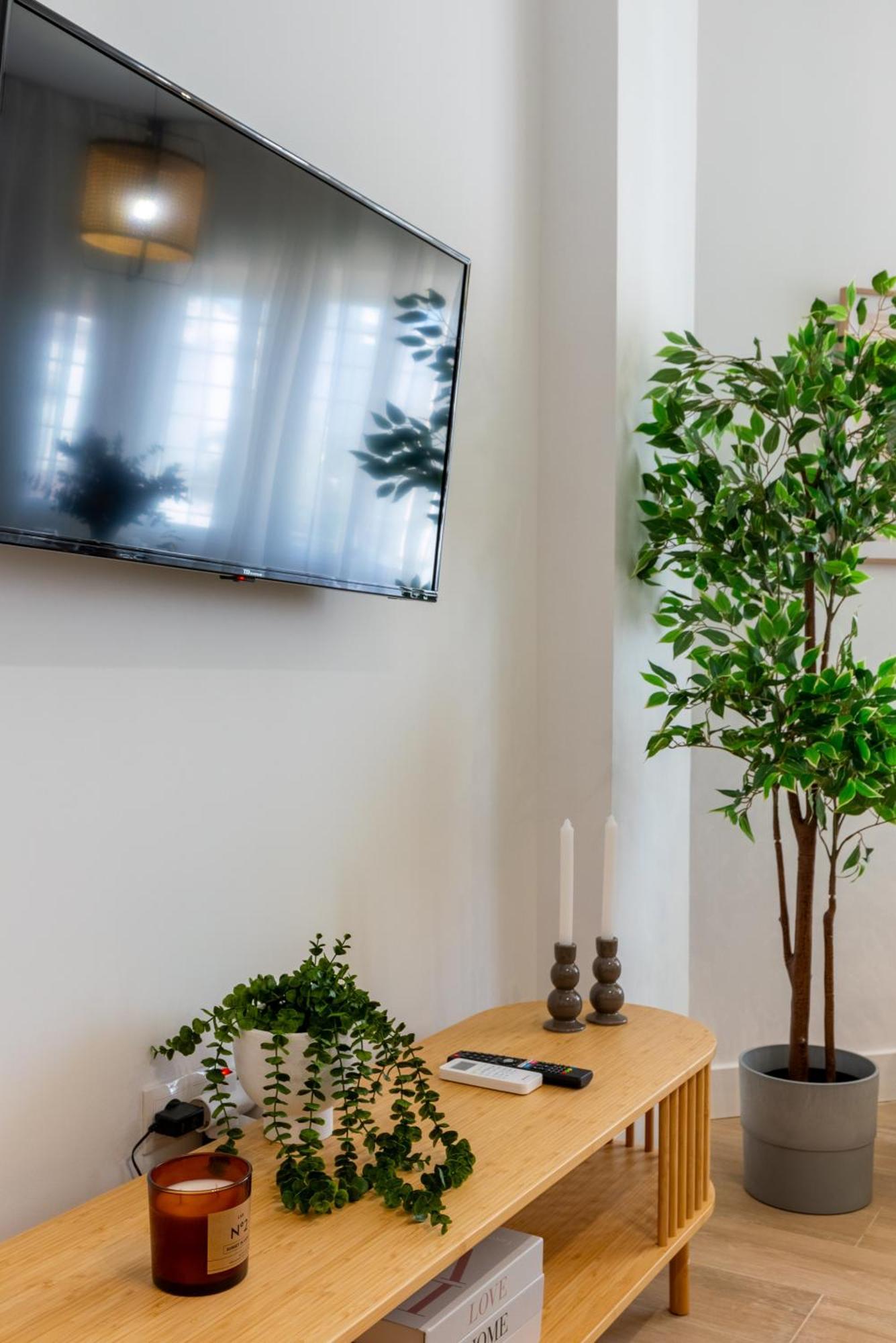 Diseno Y Comodidad En Bami Seville Ngoại thất bức ảnh