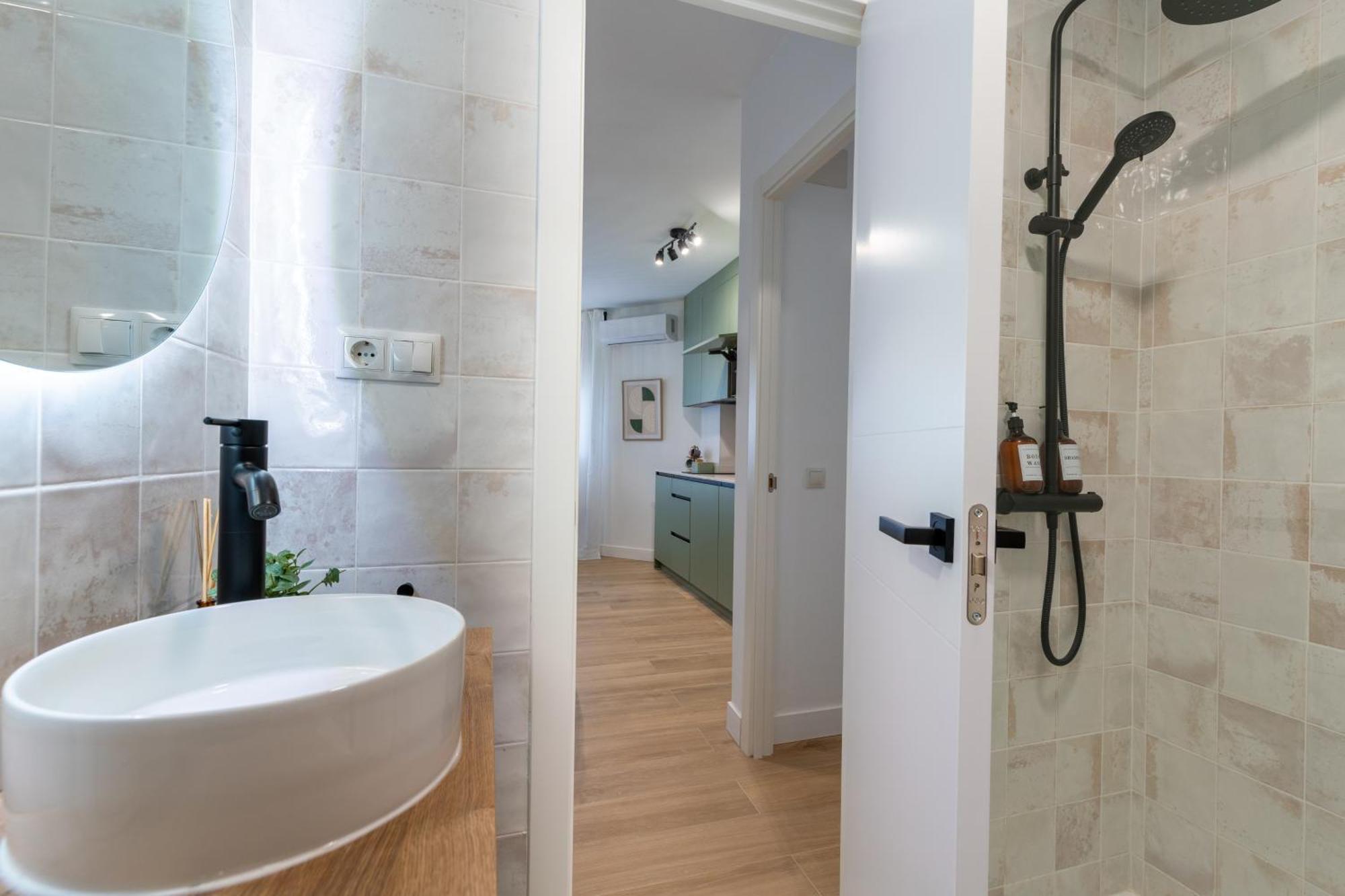 Diseno Y Comodidad En Bami Seville Ngoại thất bức ảnh